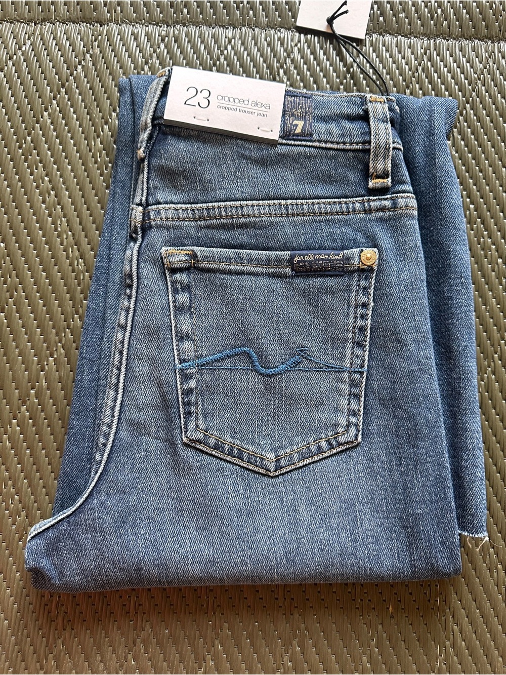 7 For All Mankind Cropped Alexa Raw Hem Ankle Crop Size 23 Jeans 26â Inseam - Picture 4 of 11